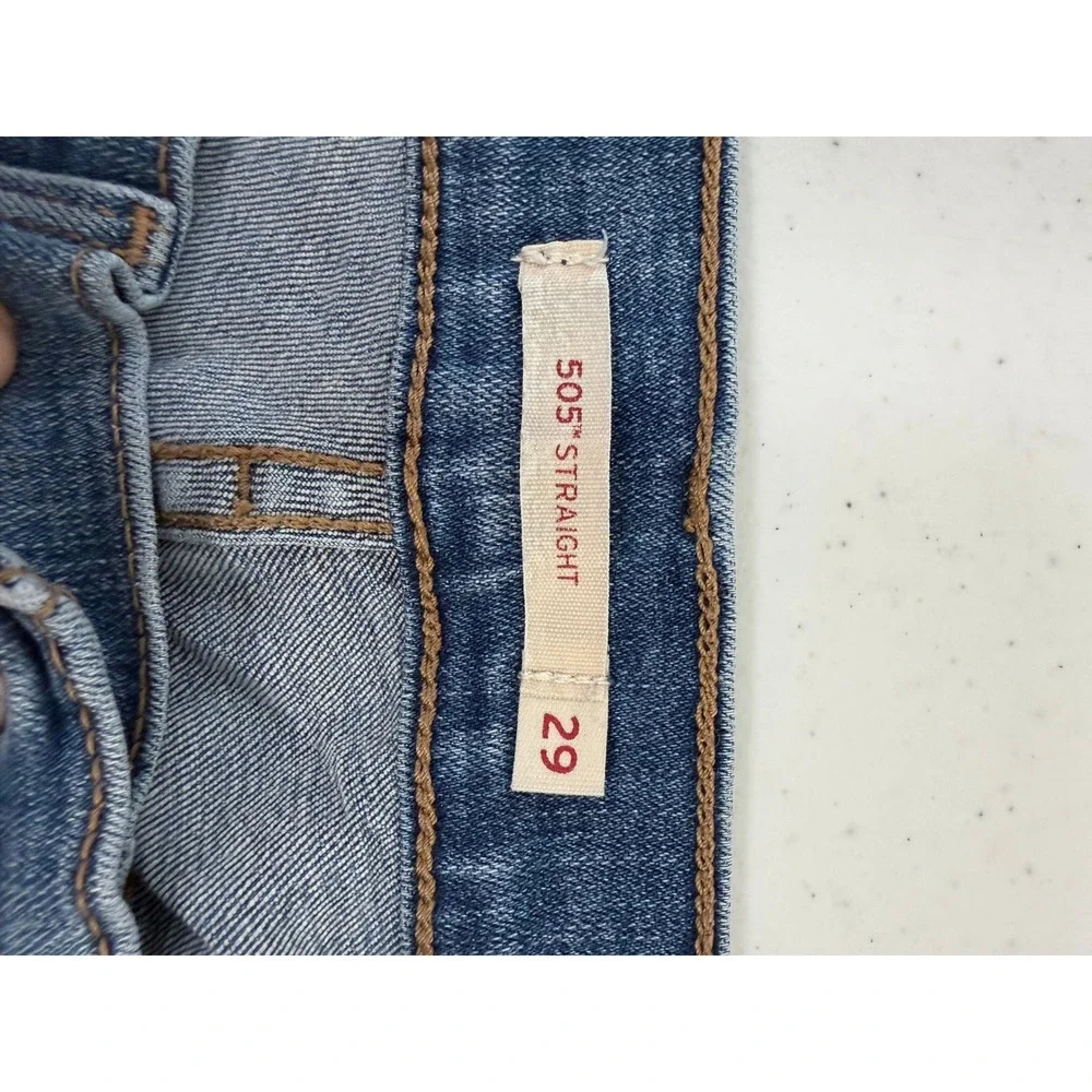 Levis levis 505